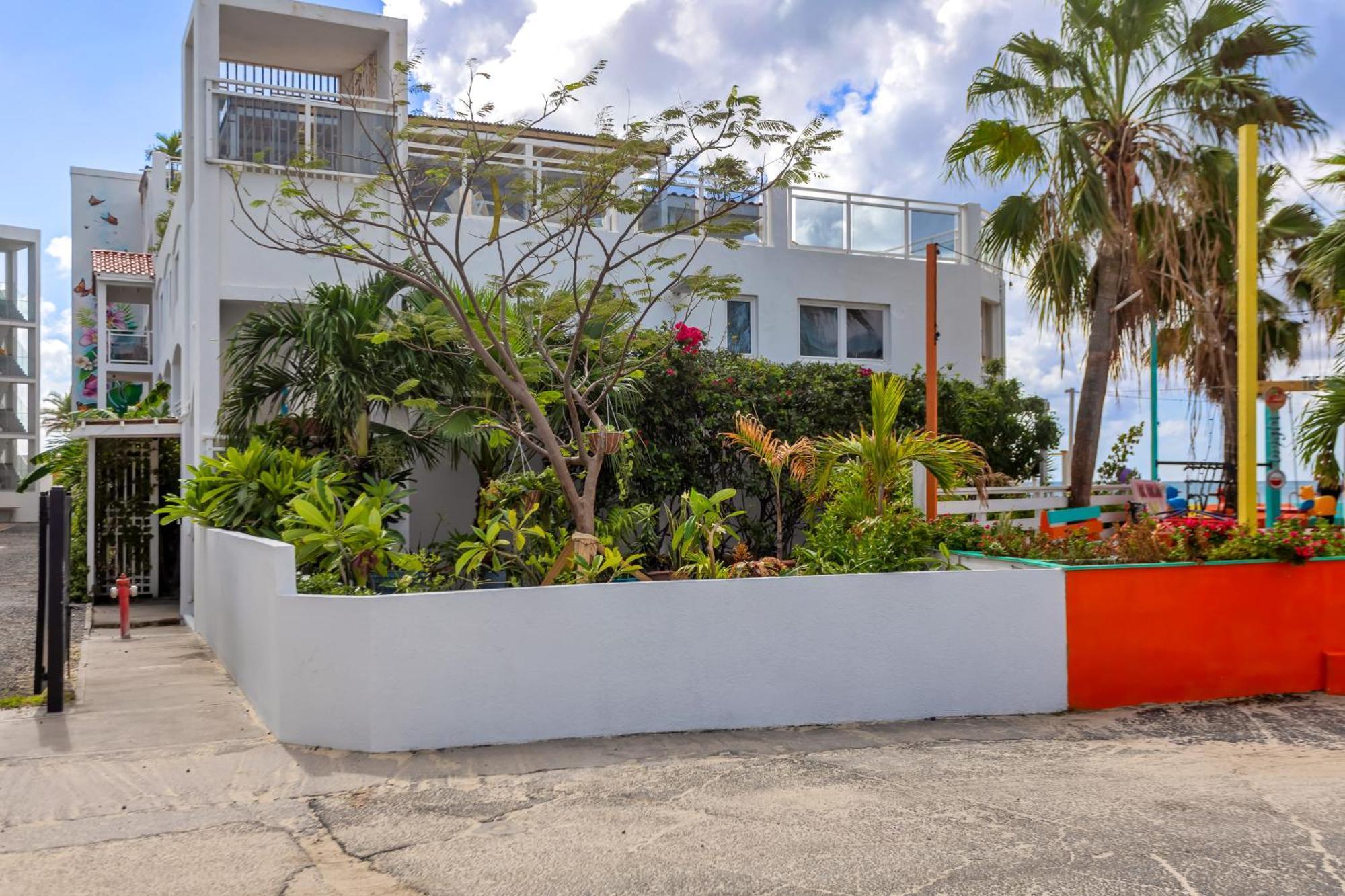 Maho Beach House - Petite Studio - Beach Access Eksteriør bilde